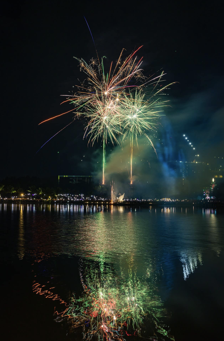 Hơn 40 nghìn cư dân và du khách “cháy” hết mình trong đại nhạc hội Ecopark Countdown 2024 ảnh 8