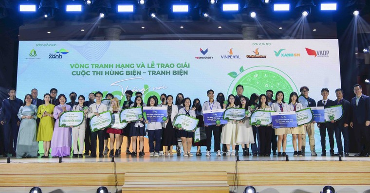 Tìm ra nhà vô địch cuộc thi hùng biện – tranh biện Tiếng nói Xanh ảnh 2