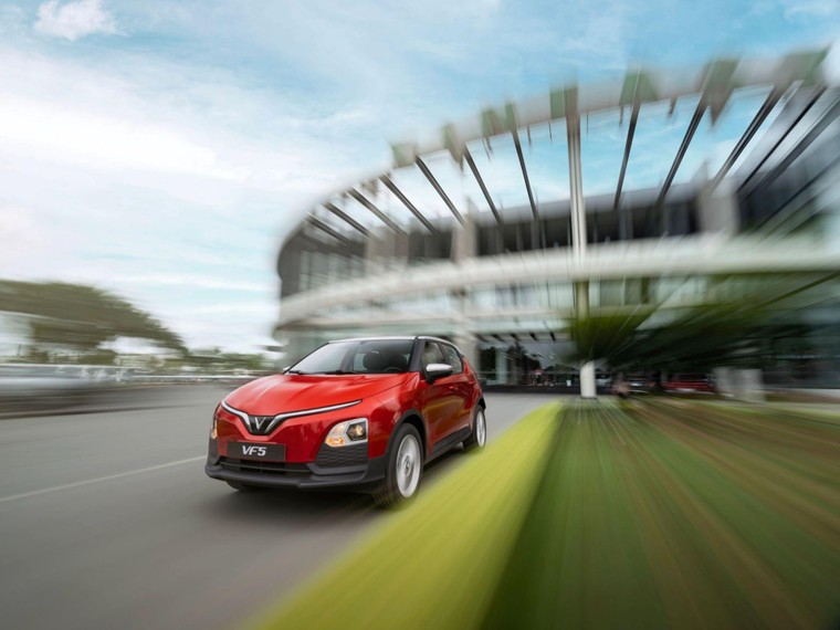 Người dùng trẻ phân tích lý do lựa chọn VF 5 Plus ảnh 1