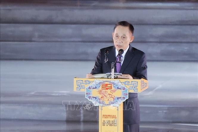 Kinh thành Huế rực rỡ đêm khai mạc Tuần lễ Festival nghệ thuật quốc tế 2024 ảnh 1