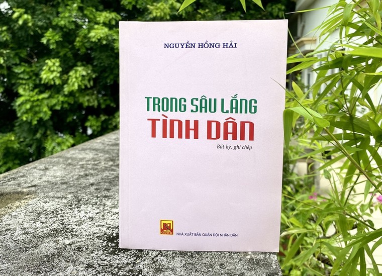 Tổng Bí thư Nguyễn Phú Trọng trong sâu lắng tình dân ảnh 1