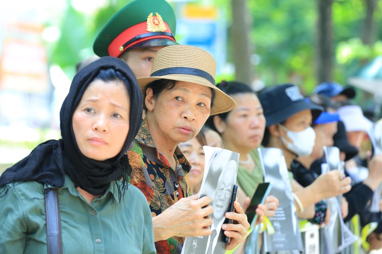 Ấn phẩm Ngày Nay theo người dân tiễn biệt Tổng Bí thư Nguyễn Phú Trọng ảnh 2