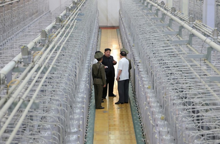 Những hình ảnh hiếm hoi về cơ sở làm giàu urani của Triều Tiên ảnh 1