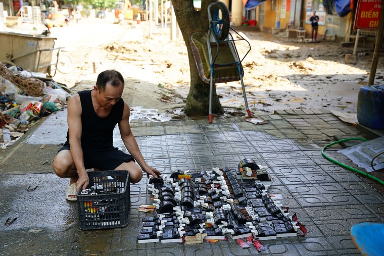 Nỗ lực khắc phục hậu quả, ổn định đời sống tại các vùng bão lũ ảnh 3