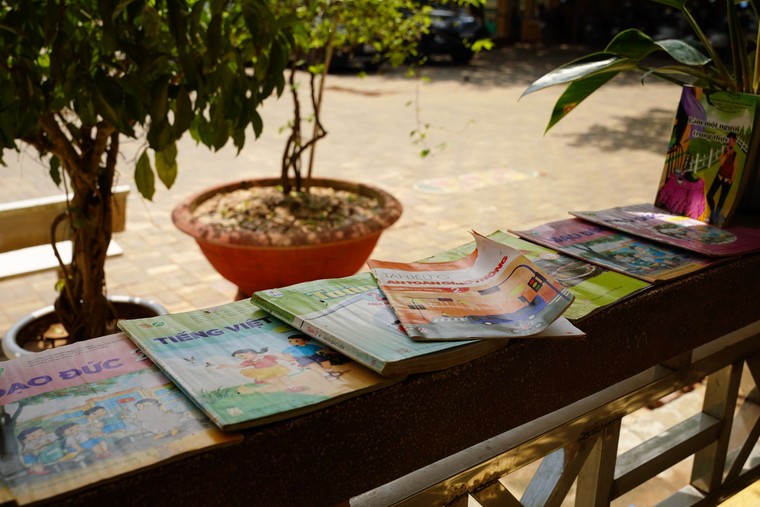 Nỗ lực khắc phục hậu quả, ổn định đời sống tại các vùng bão lũ ảnh 9