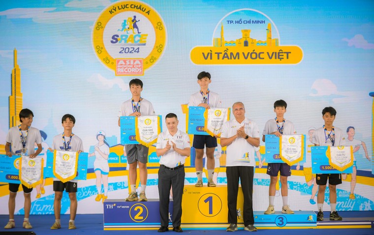 TH đồng hành mang giải chạy S-Race đến với hàng ngàn học sinh, sinh viên TP.HCM ảnh 2