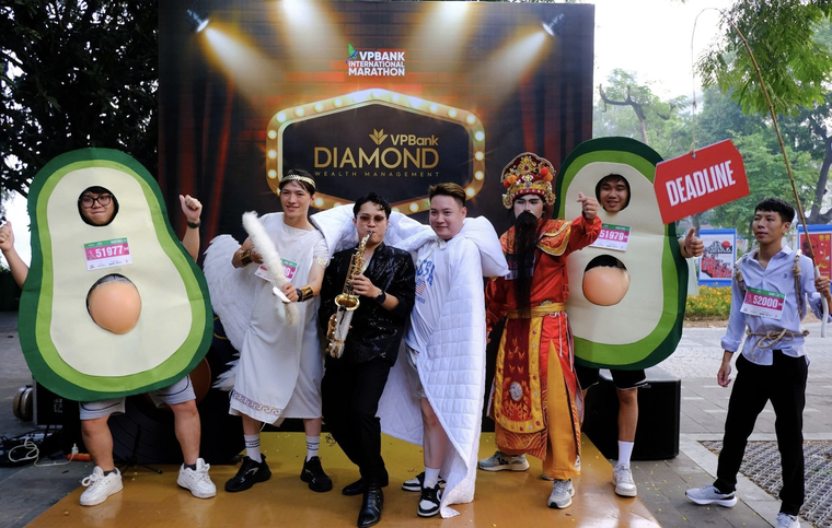 Các chân chạy Kenya thống trị đường đua VPIM 2024 ảnh 11