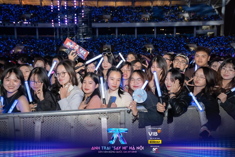 Chùm ảnh: Đêm Concert Anh Trai "Say Hi" đầu tiên tại Hà Nội ảnh 3