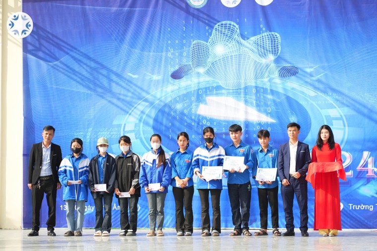 Điểm nhấn thú vị trong ngày hội tư vấn tuyển sinh Diễn Châu 3 Open Day ảnh 2