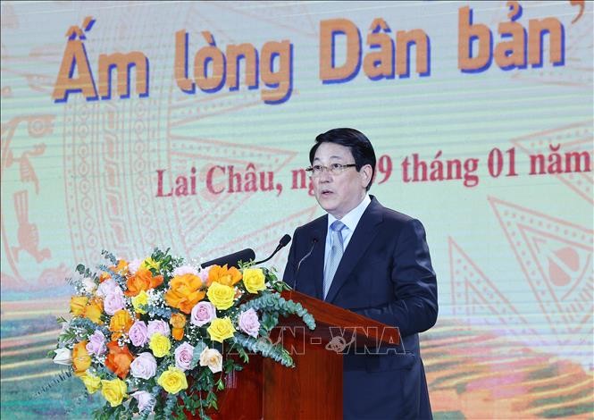 Chủ tịch nước Lương Cường dự chương trình "Xuân Biên phòng ấm lòng dân bản" ảnh 1