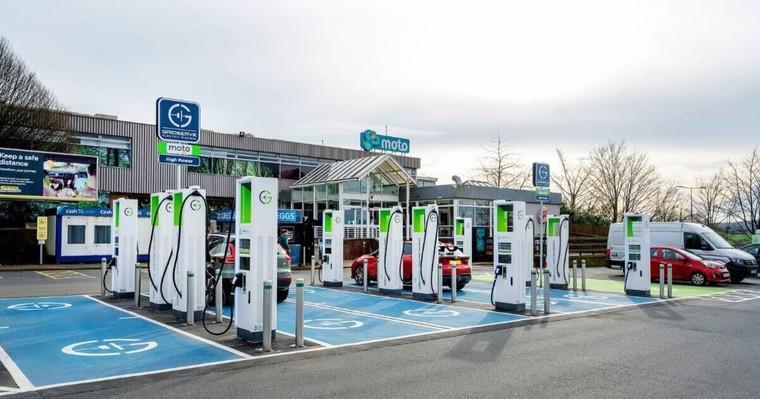 Khơi thông dòng chảy đầu tư cho năng lượng tái tạo ảnh 1