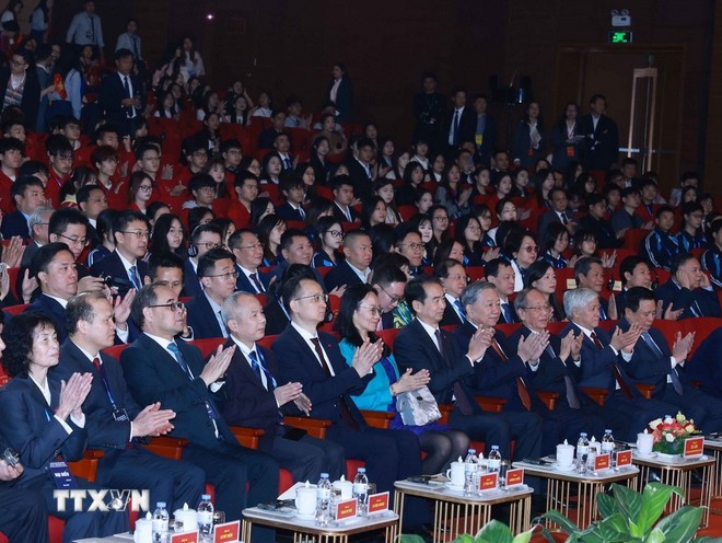 Chương trình Gặp gỡ lưu học sinh, sinh viên Việt Nam-Trung Quốc các thời kỳ ảnh 1