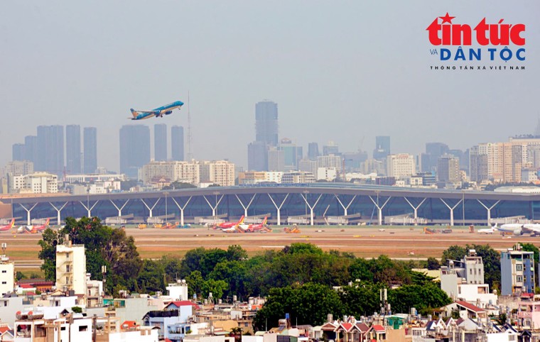 Diện mạo TP Hồ Chí Minh thay đổi đầy ngoạn mục sau 50 năm ảnh 6