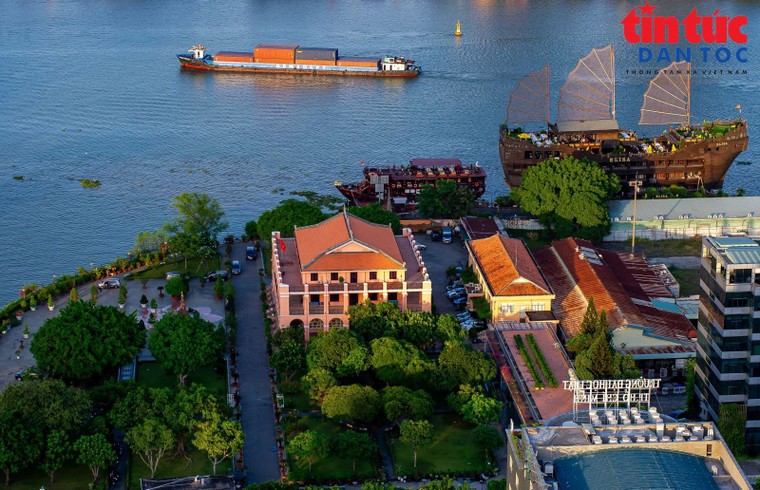 Diện mạo TP Hồ Chí Minh thay đổi đầy ngoạn mục sau 50 năm ảnh 7