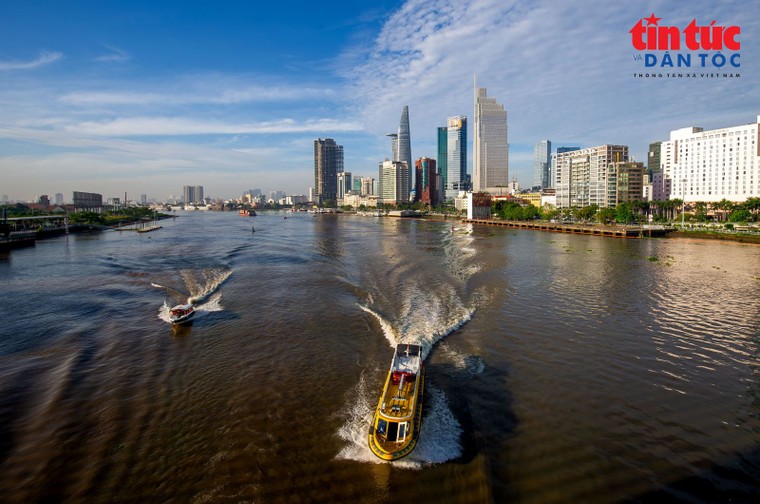 Diện mạo TP Hồ Chí Minh thay đổi đầy ngoạn mục sau 50 năm ảnh 2