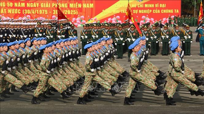 Hợp luyện chuẩn bị cho Lễ kỷ niệm 50 năm Ngày Thống nhất đất nước ảnh 3