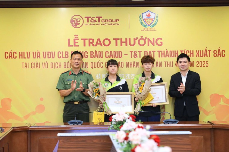 T&T Group trao thưởng hơn 1,2 tỷ đồng cho CLB Bóng bàn CAND - T&T sau Giải vô địch bóng bàn quốc gia 2025 ảnh 1