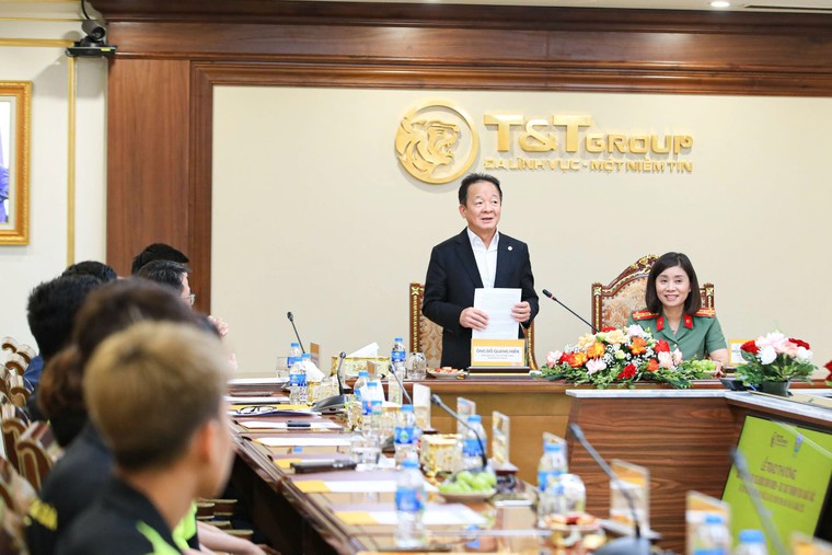 T&T Group trao thưởng hơn 1,2 tỷ đồng cho CLB Bóng bàn CAND - T&T sau Giải vô địch bóng bàn quốc gia 2025 ảnh 2