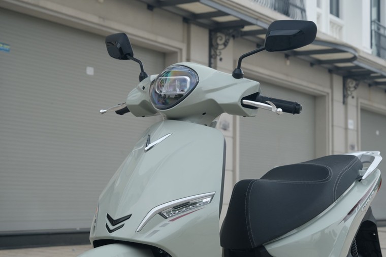 Sức hút khó cưỡng của VinFast Feliz: Giá tốt hiếm có, tầm vận hành 262 km, thiết kế 2 pin độc đáo ảnh 1