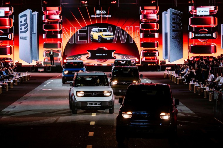 Chuyên gia lý giải vì sao VinFast xứng đáng là “Thương hiệu Ô tô vươn mình” tại CCA 2025 ảnh 1