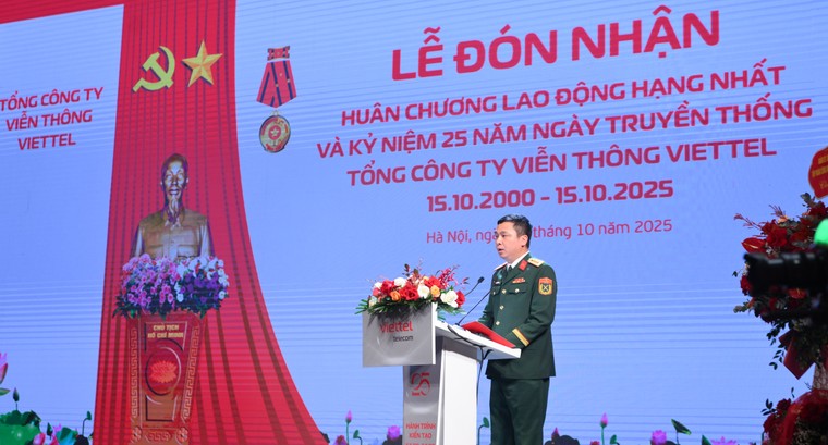 Viettel Telecom nhận Huân chương Lao động hạng Nhất và kỷ niệm 25 năm Ngày truyền thống ảnh 2
