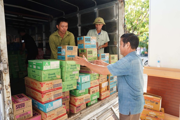 Vinamilk cùng cộng đồng viết tiếp hành trình sẻ chia ảnh 1