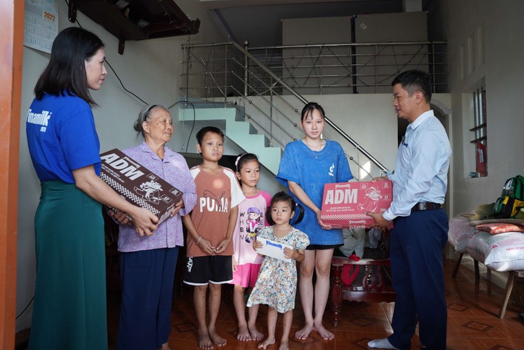 Vinamilk cùng cộng đồng viết tiếp hành trình sẻ chia ảnh 9