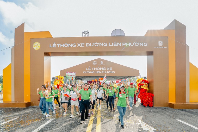 Đường Liên Phường thông xe, tái định hình giao thông khu Đông TP.HCM ảnh 1