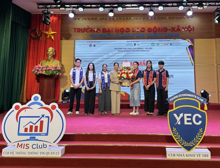 Trường Đại học Lao động Xã hội ra mắt hai câu lạc bộ chuyên ngành mới cho sinh viên ảnh 9