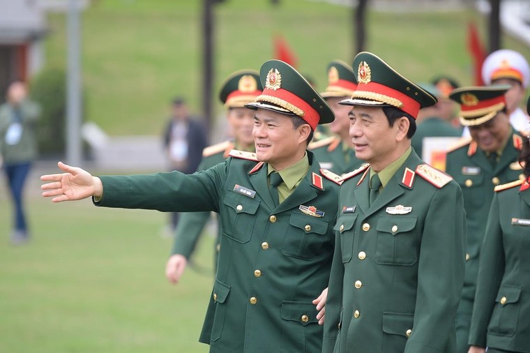 Đại tướng Phan Văn Giang gặp mặt, động viên CLB Thể Công - Viettel ảnh 4