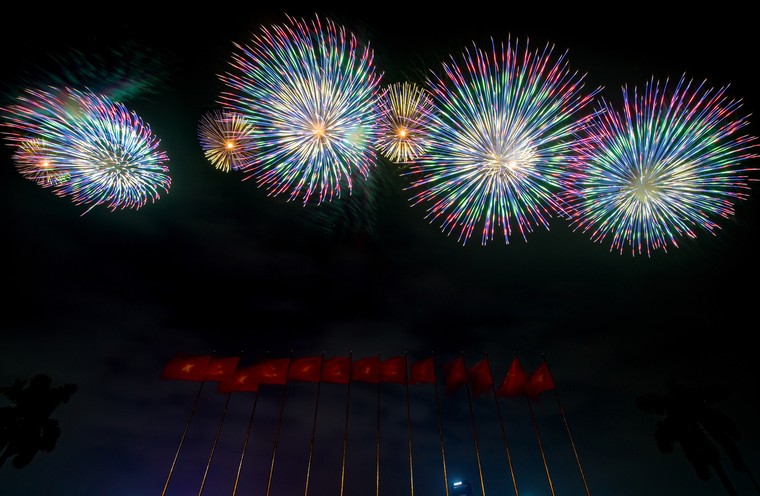 Sơ duyệt pháo hoa nghệ thuật quy mô lớn: Vừa hé lộ đã “đốn tim” người đân Thủ đô ảnh 1