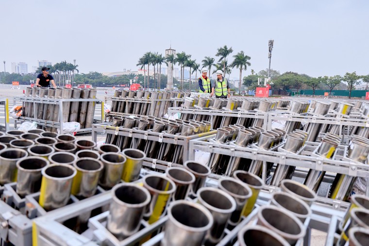 Sơ duyệt pháo hoa nghệ thuật quy mô lớn: Vừa hé lộ đã “đốn tim” người đân Thủ đô ảnh 5