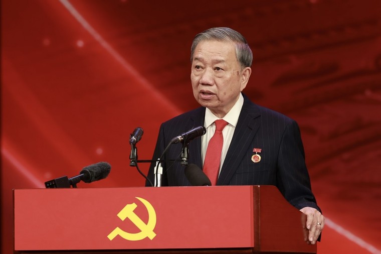 Lễ tuyên dương Bí thư Chi bộ xuất sắc và trao Giải giải Búa liềm Vàng lần thứ X ảnh 1