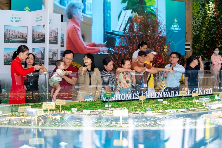 Đón Tết kiểu mới: Du xuân kết hợp xem đất, Cần Giờ tấp nập giao dịch đầu năm ảnh 5