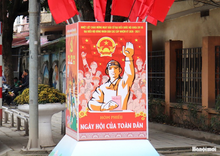 Hà Nội: Rực rỡ sắc màu tuyên truyền bầu cử tại cơ sở ảnh 4