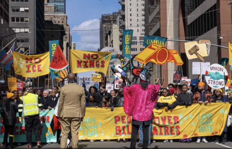 Làn sóng biểu tình phản đối chính quyền Trump lan rộng tại Mỹ ảnh 2