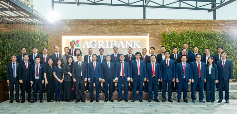 Viettel ký hợp tác toàn diện với Agribank, thúc đẩy chuyển đổi số và phát triển dịch vụ tài chính ảnh 2