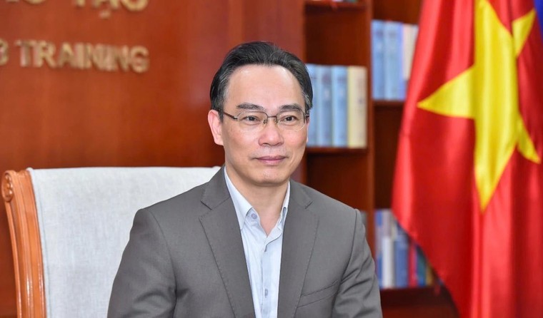 Bộ trưởng Bộ GD&ĐT: Đưa giáo dục về “thực chất” là yêu cầu cấp bách ảnh 1