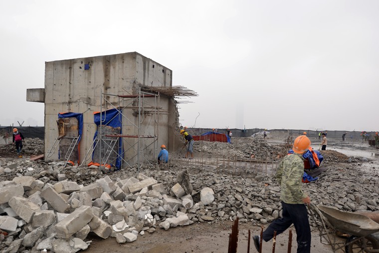 Người mua nhà kêu cứu vì không biết đến bao giờ được nhận nhà ở 8B Lê Trực ảnh 2