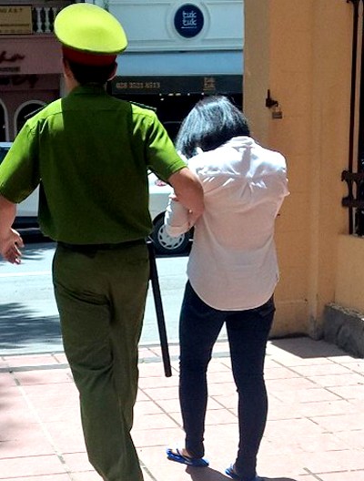 Bé gái ở Sài Gòn chết oan bởi người mẹ ngoại tình ảnh 1