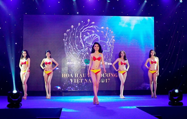 Bikini Vietjet 'đốt nóng' Hoa hậu Đại Dương 2017 ảnh 3