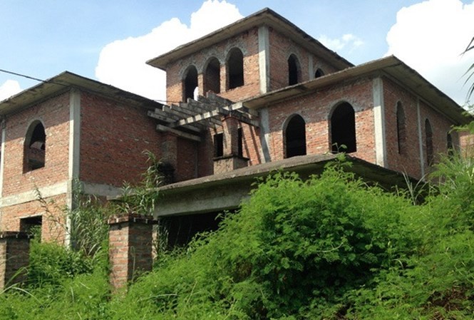 Biệt thự thiếu hạ tầng, mua xong... lỗ ngay tiền tỷ ảnh 1