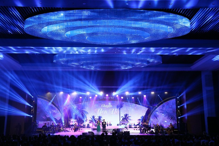 FLC ủng hộ đồng bào lũ lụt Thanh Hóa 2,5 tỷ đồng thông qua “Đêm tự tình” ảnh 1