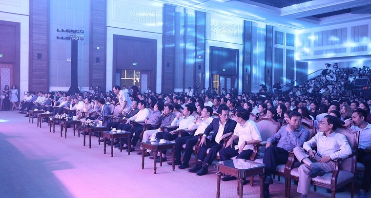 FLC ủng hộ đồng bào lũ lụt Thanh Hóa 2,5 tỷ đồng thông qua “Đêm tự tình” ảnh 2