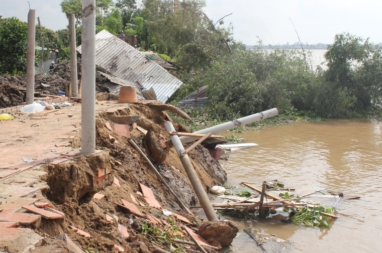 Bến Tre: Sạt lở nghiêm trọng tại huyện Chợ Lách ảnh 1