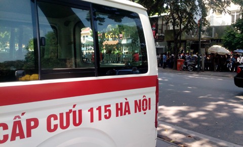 3 người đàn ông trong biệt thự khiến nhân viên cấp cứu ám ảnh ảnh 1