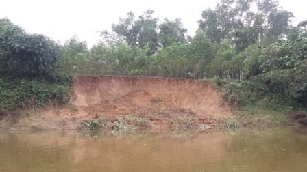Sạt lở bờ sông Hương là do đâu? ảnh 1