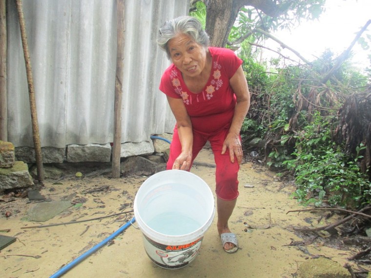 Bình Định: Nguồn nước sinh hoạt bị nhiễm bẩn, dân lo lắng vì nhiều người mắc bệnh ung thư ảnh 1