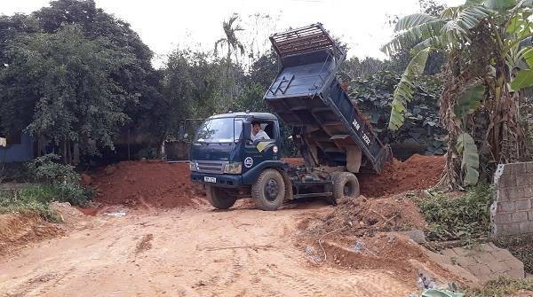 Thanh Hóa: Rầm rộ khai thác đất giữa ban ngày, chính quyền thờ ơ ảnh 2