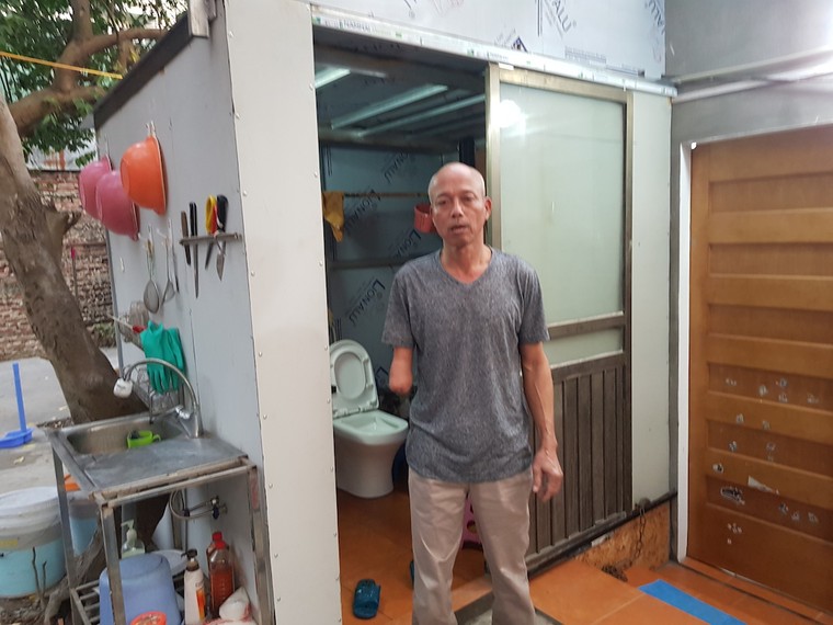 Xây nhà vệ sinh trên đất có 'sổ đỏ' bị Phường yêu cầu phá dỡ? ảnh 1